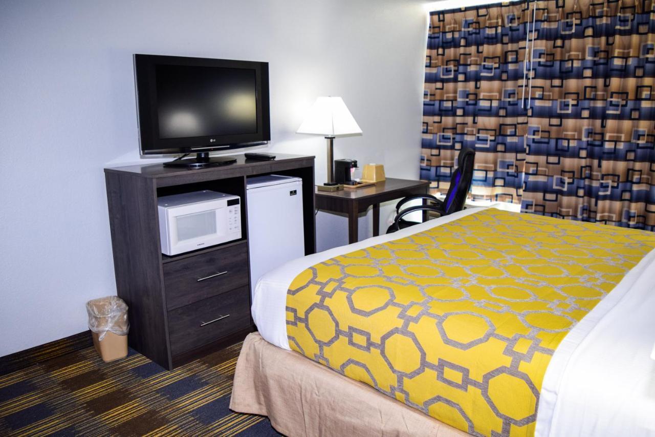 Baymont By Wyndham - Chicago - Addison - O'Hare Hotell Exteriör bild