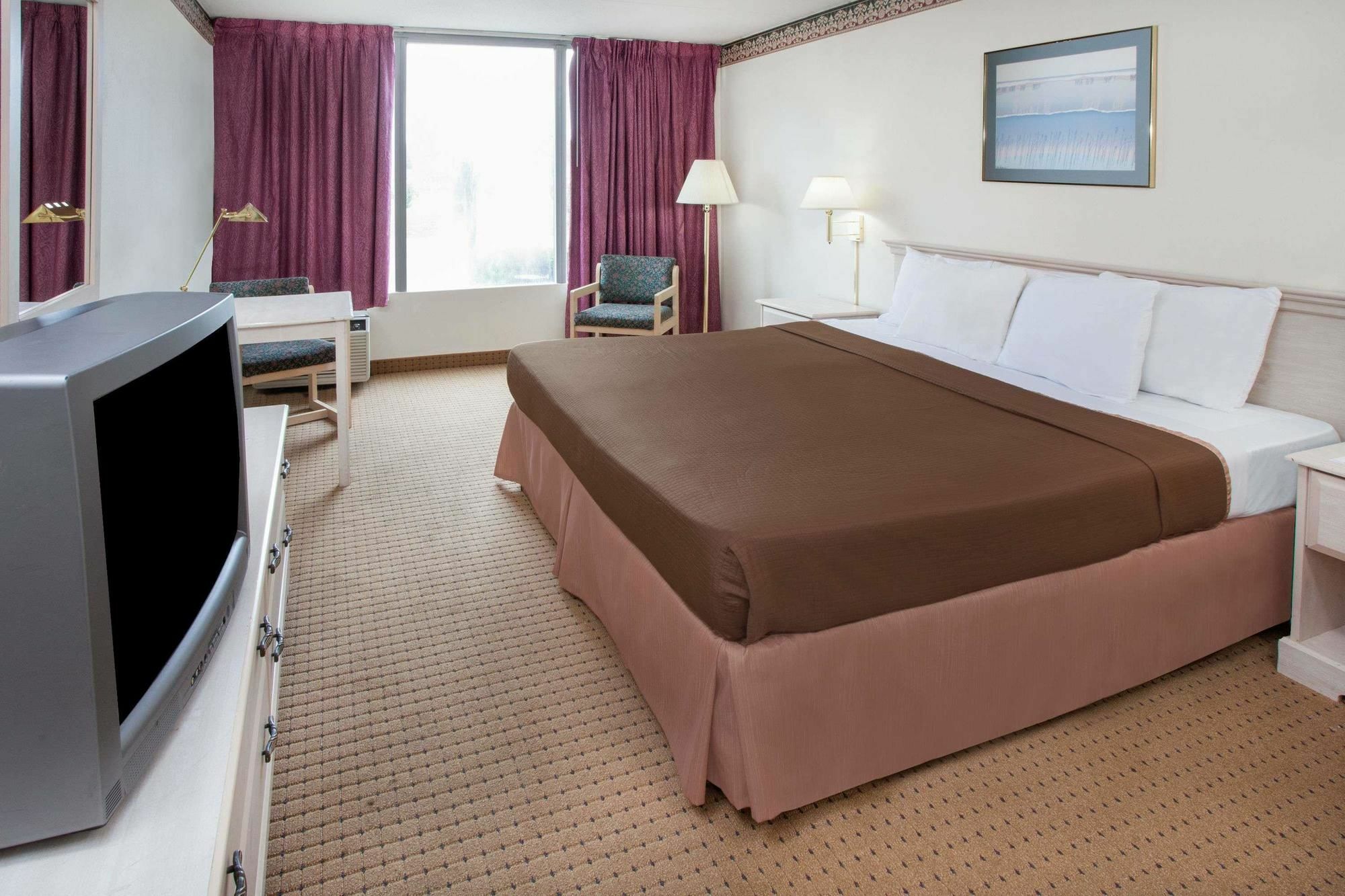 Baymont By Wyndham - Chicago - Addison - O'Hare Hotell Exteriör bild