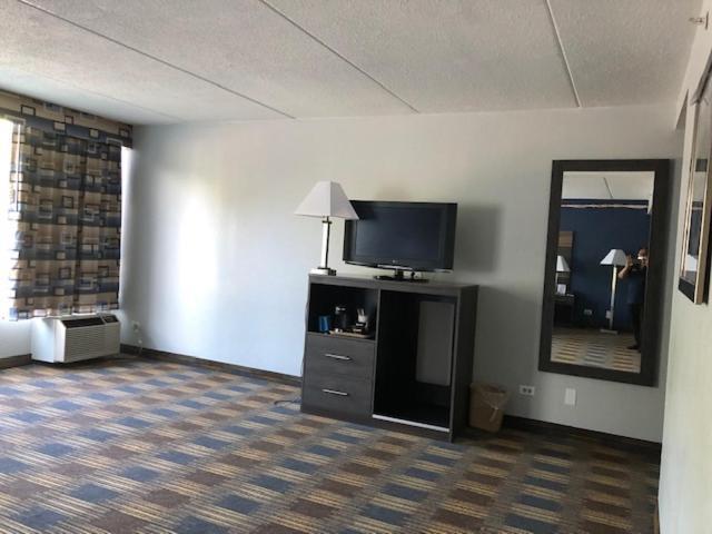 Baymont By Wyndham - Chicago - Addison - O'Hare Hotell Exteriör bild