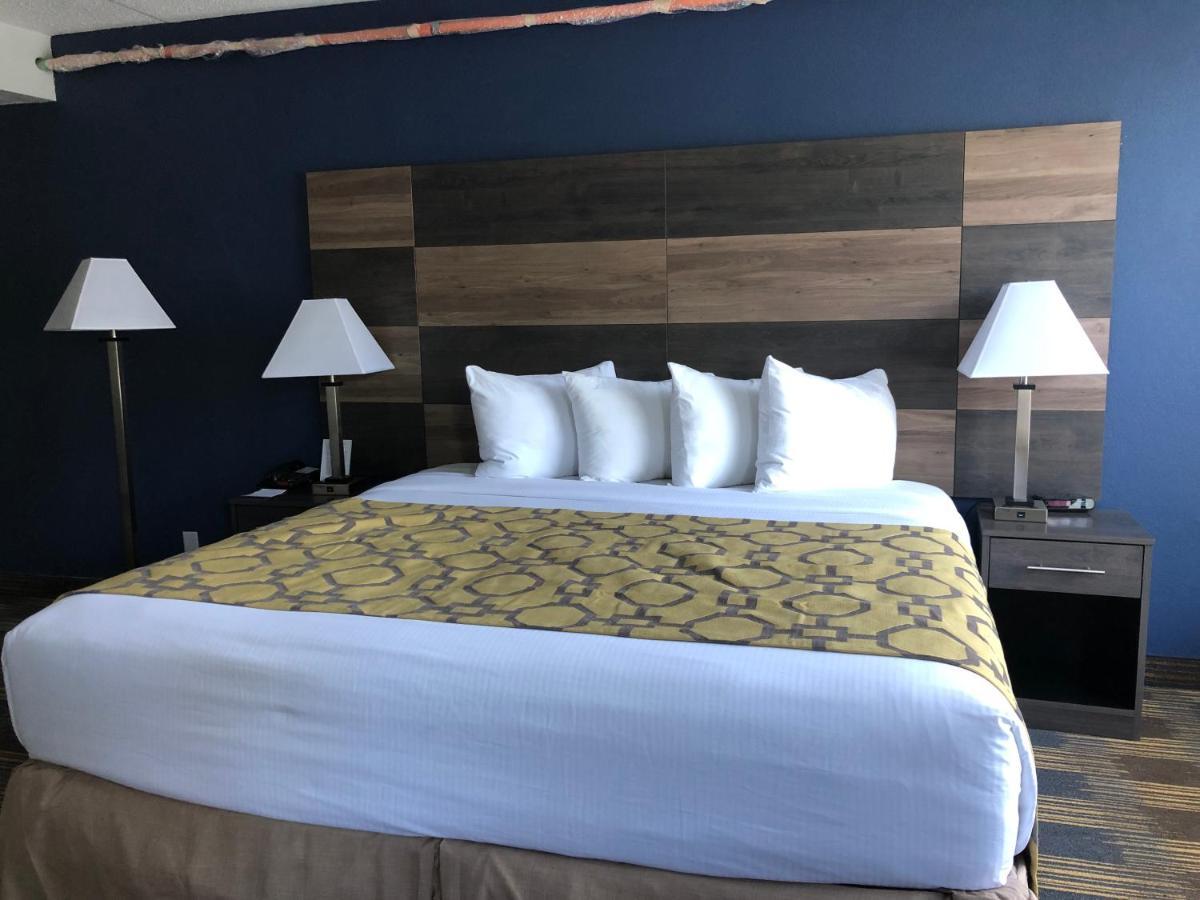 Baymont By Wyndham - Chicago - Addison - O'Hare Hotell Exteriör bild